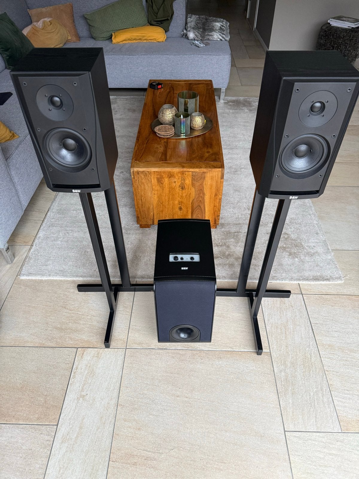 B&W AS1 Subwoofer met 2 B&W luidsprekers en standaarden, Ophalen, Speakerset, Zo goed als nieuw, 60 tot 120 watt
