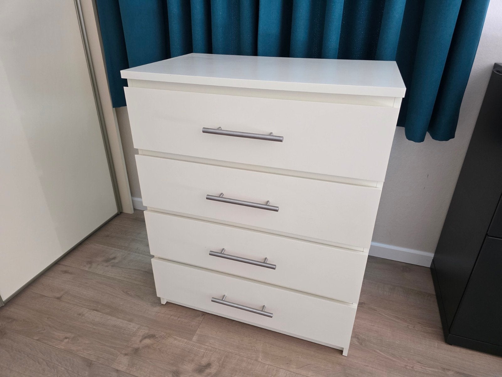 Witte ladekast met 4 laden - Ikea Malm, Huis en Inrichting, Kasten | Ladekasten, Ophalen, Overige materialen, Gebruikt, 50 tot 100 cm