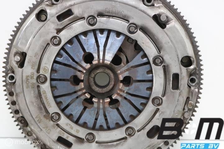 Vliegwiel + koppeling VW Passat B6 03L105266BS, Gebruikt