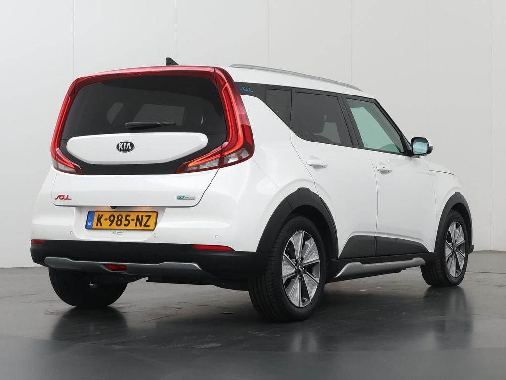 Kia e-Soul ExecutiveLine 64 kWh | Harman/Kardon Audio | Head, Auto's, Kia, Gebruikt, Zwart, 51 min, 1657 kg