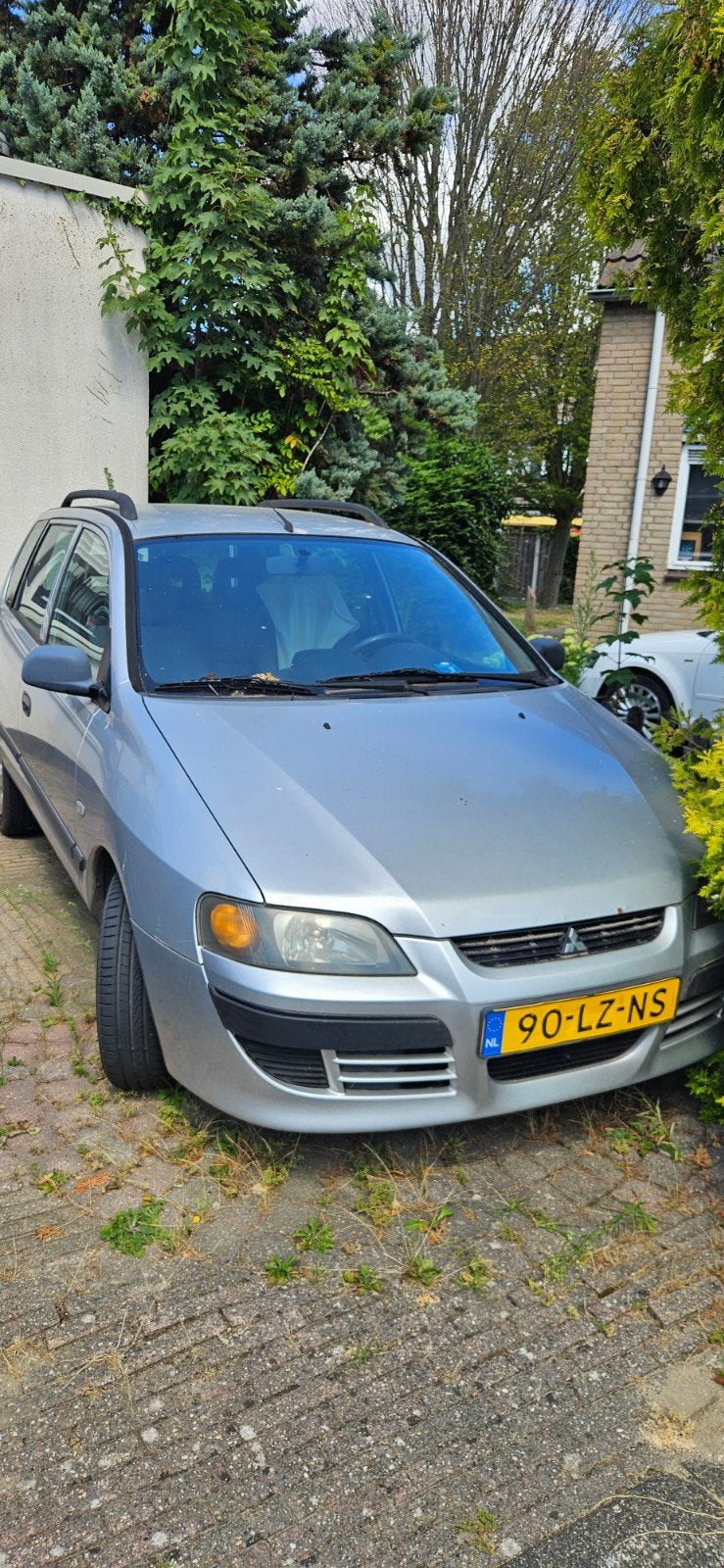Mitsubishi Space Star 1.6 Family 2003 Grijs, Auto's, Stof, 4 cilinders, 1200 kg, Handgeschakeld