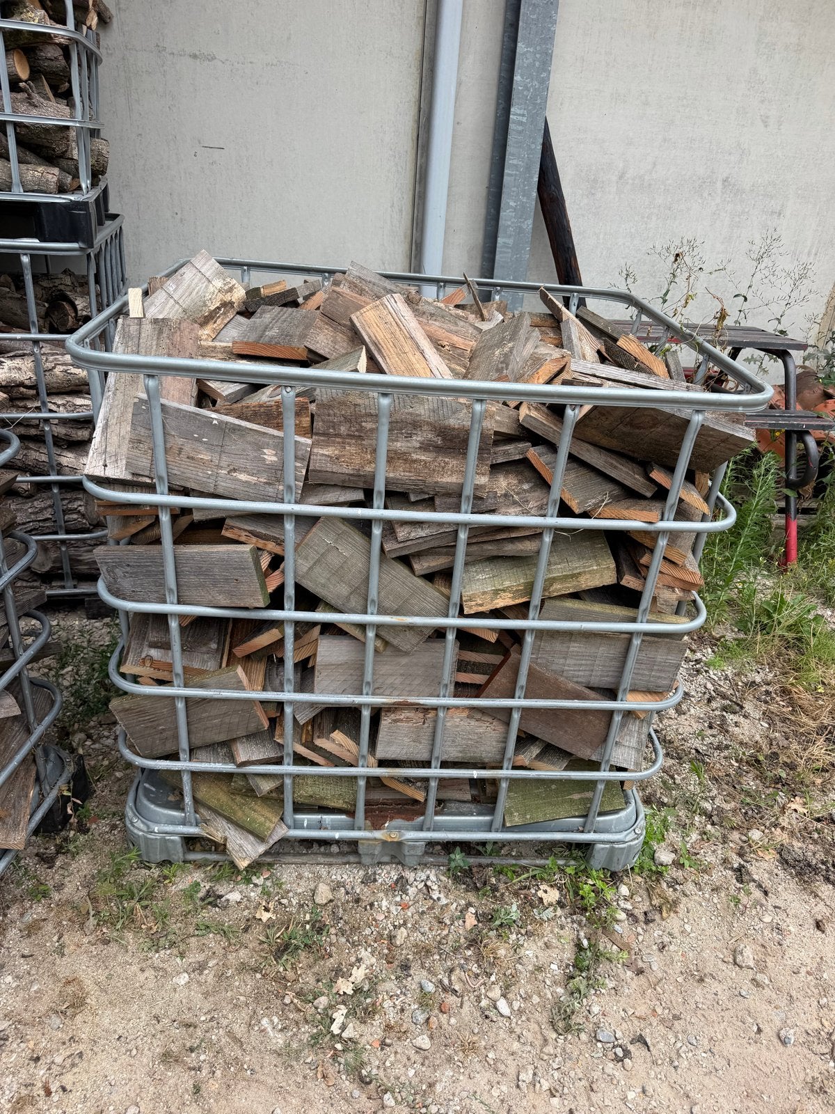 2 kratten Douglas brandhout - klaar om mee te nemen!, Minder dan 3 m³, Ophalen of Verzenden, Overige houtsoorten, Blokken