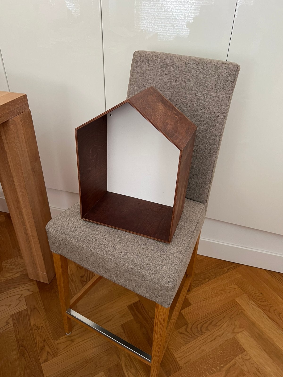 Ferm Living kastje, Hout, Ophalen of Verzenden, Zo goed als nieuw, Bruin