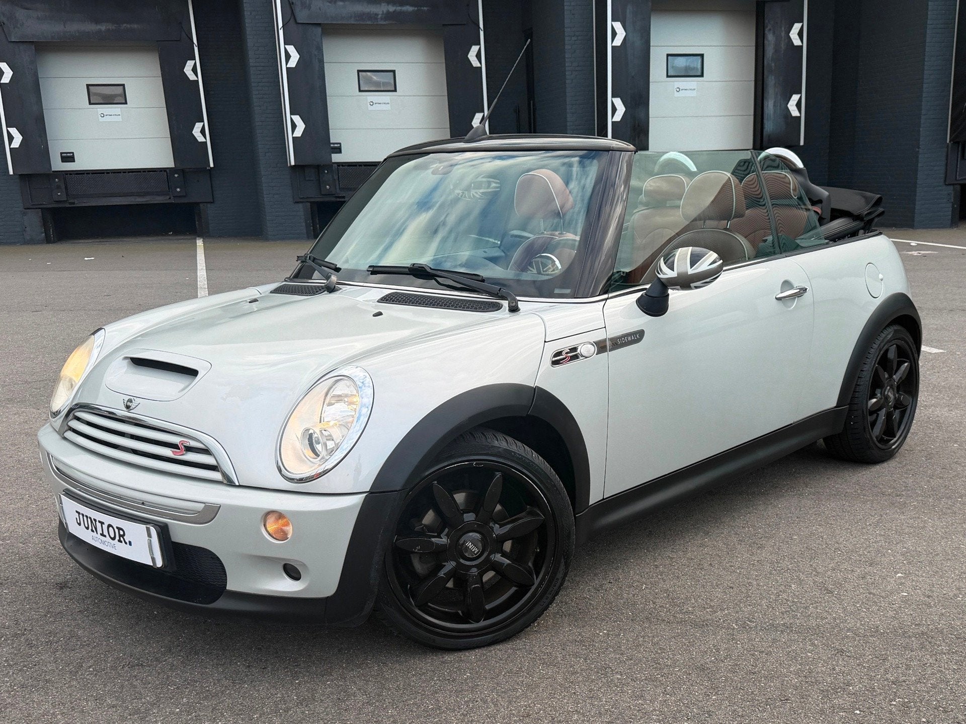 Mini Cabrio 1.6 Cooper S Sidewalk LEDER/CRUISE/CLIMA/LMV, Auto's, Voorwielaandrijving, Gebruikt, 4 cilinders, Cabriolet