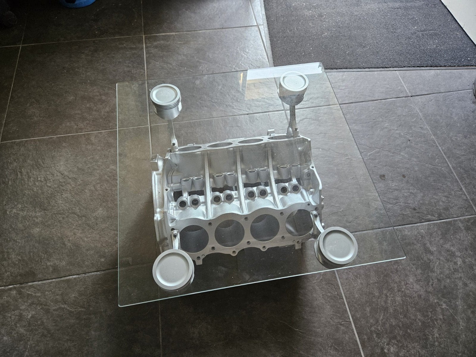 Motorblok salontafel V8, Ophalen, Rechthoekig, 100 tot 150 cm, 50 tot 100 cm