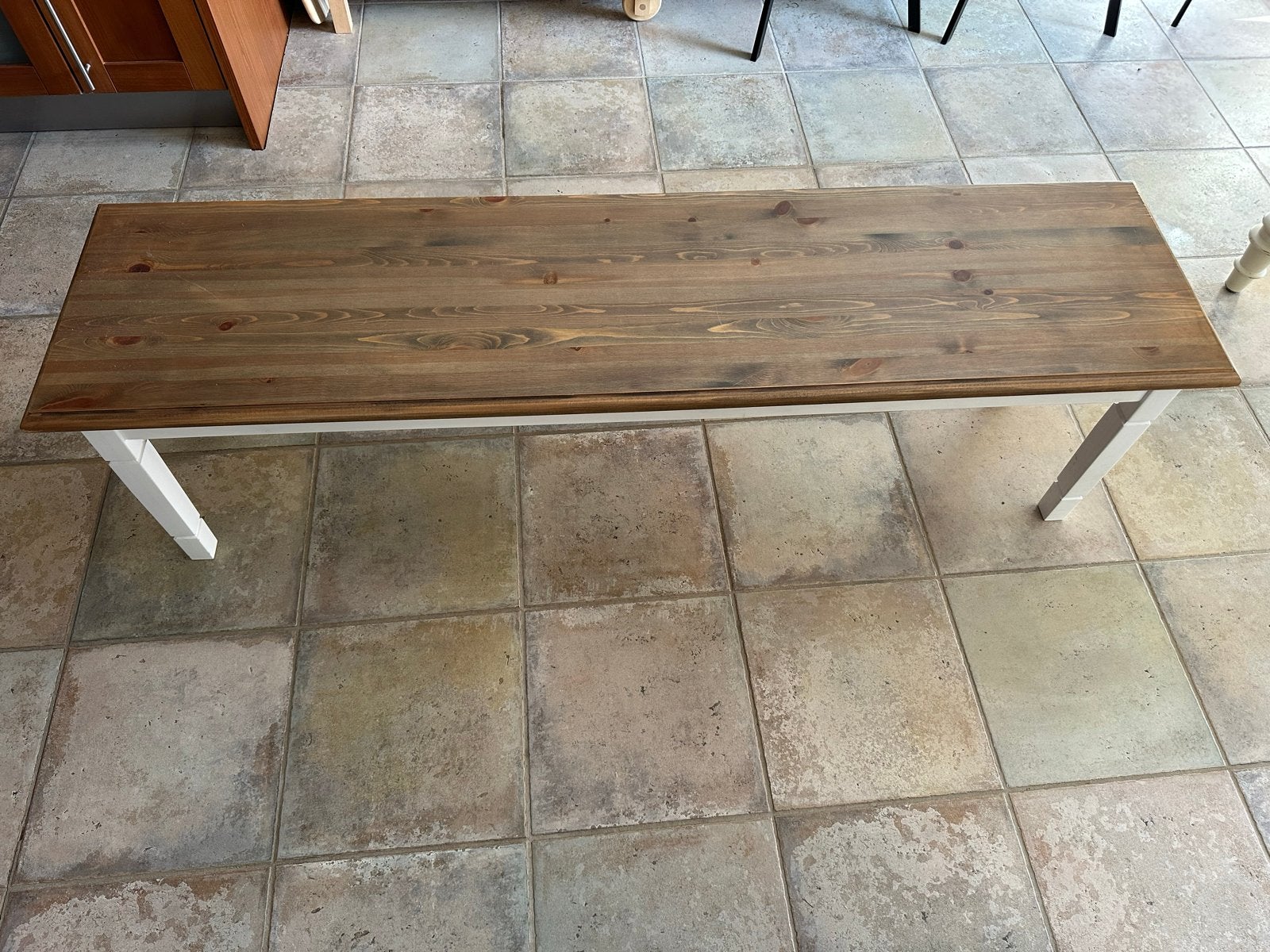 Robuuste houten bank met wit onderstel, Ophalen, 125 cm of meer, Zo goed als nieuw, Rechthoekig