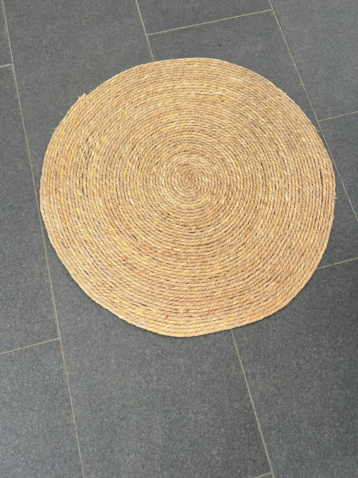 Decoratie kleed rotan (gratis), Huis en Inrichting, Stoffering | Vloerbedekking, Ophalen, Zo goed als nieuw, Crème, Overige typen
