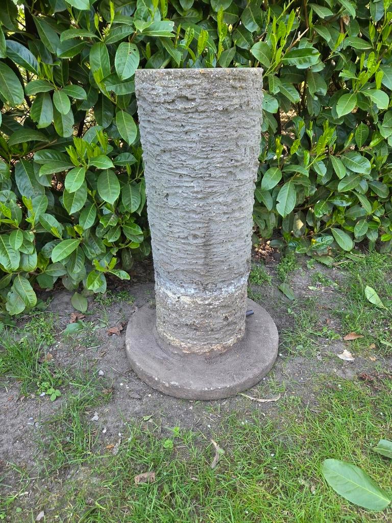 Robuuste betonnen sokkel / vijverornament, Ophalen, Gebruikt, Beton, Overige typen