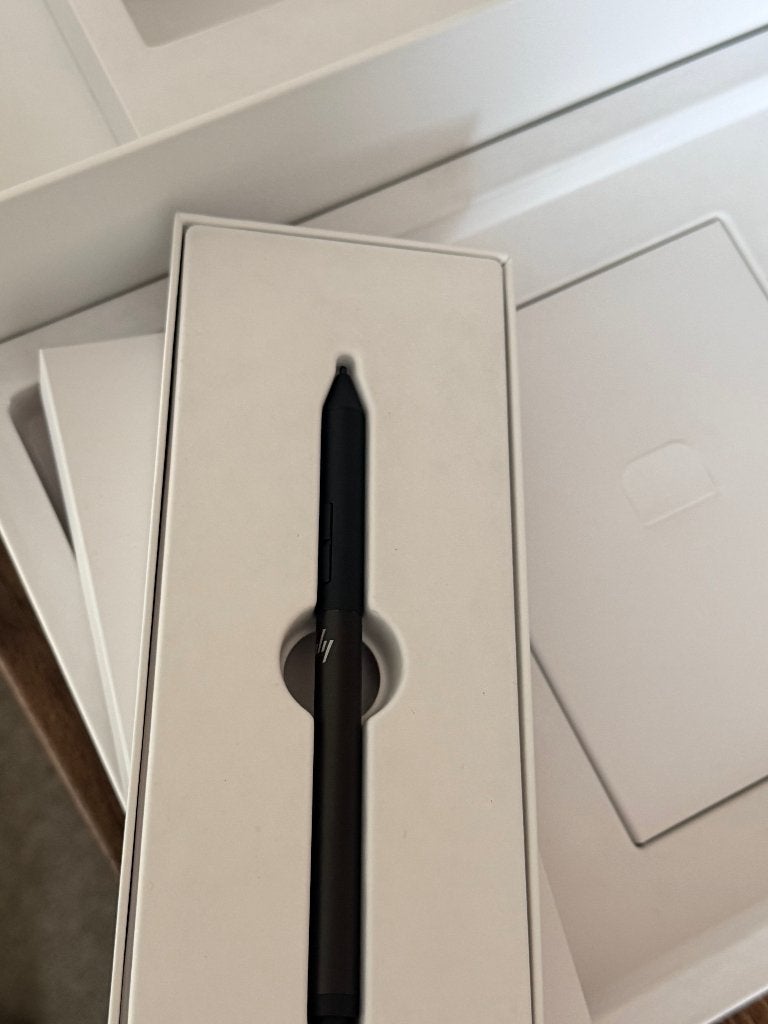 Foto 12 van HP Elite Dragonfly i7/16GB/Touchscreen + Pen – Win. 11 Pro