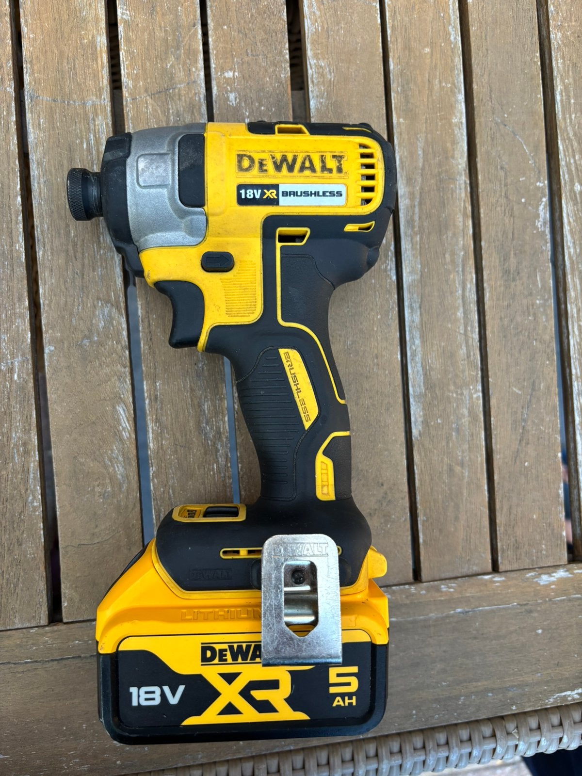 Dewalt schroevendraaier, Doe-het-zelf en Verbouw, Ophalen of Verzenden, Zo goed als nieuw, Minder dan 400 watt, Boor- en Schroefmachine