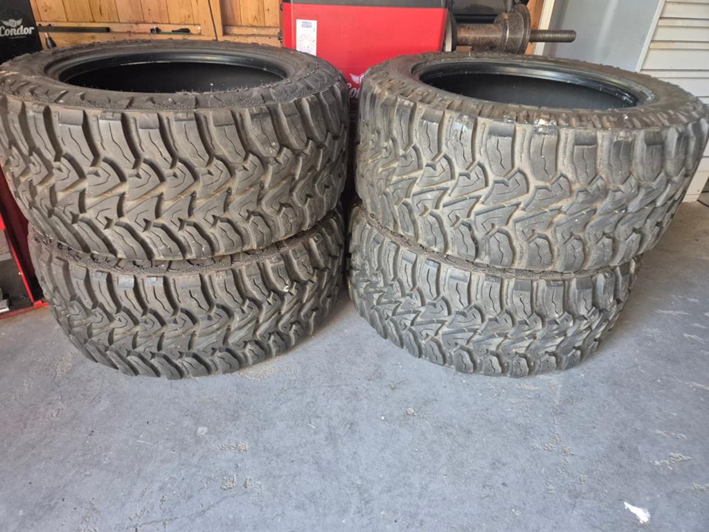 Nexen Roadian MTX M&S
33x12.50R20 LT RM7 offroad banden, Ophalen, Overige, Overige, Band(en)