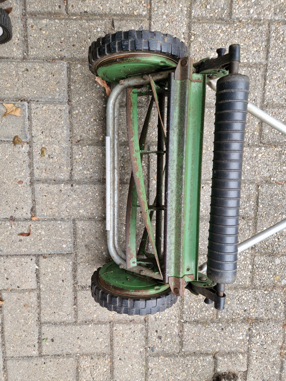 Grasmaaier, Gebruikt, Handgrasmaaier, Ophalen of Verzenden, 30 t/m 39 cm