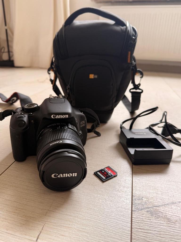 Canon EOS 600D spiegelreflexcamera complete set, Spiegelreflex, Canon, Zo goed als nieuw, Minder dan 4 keer