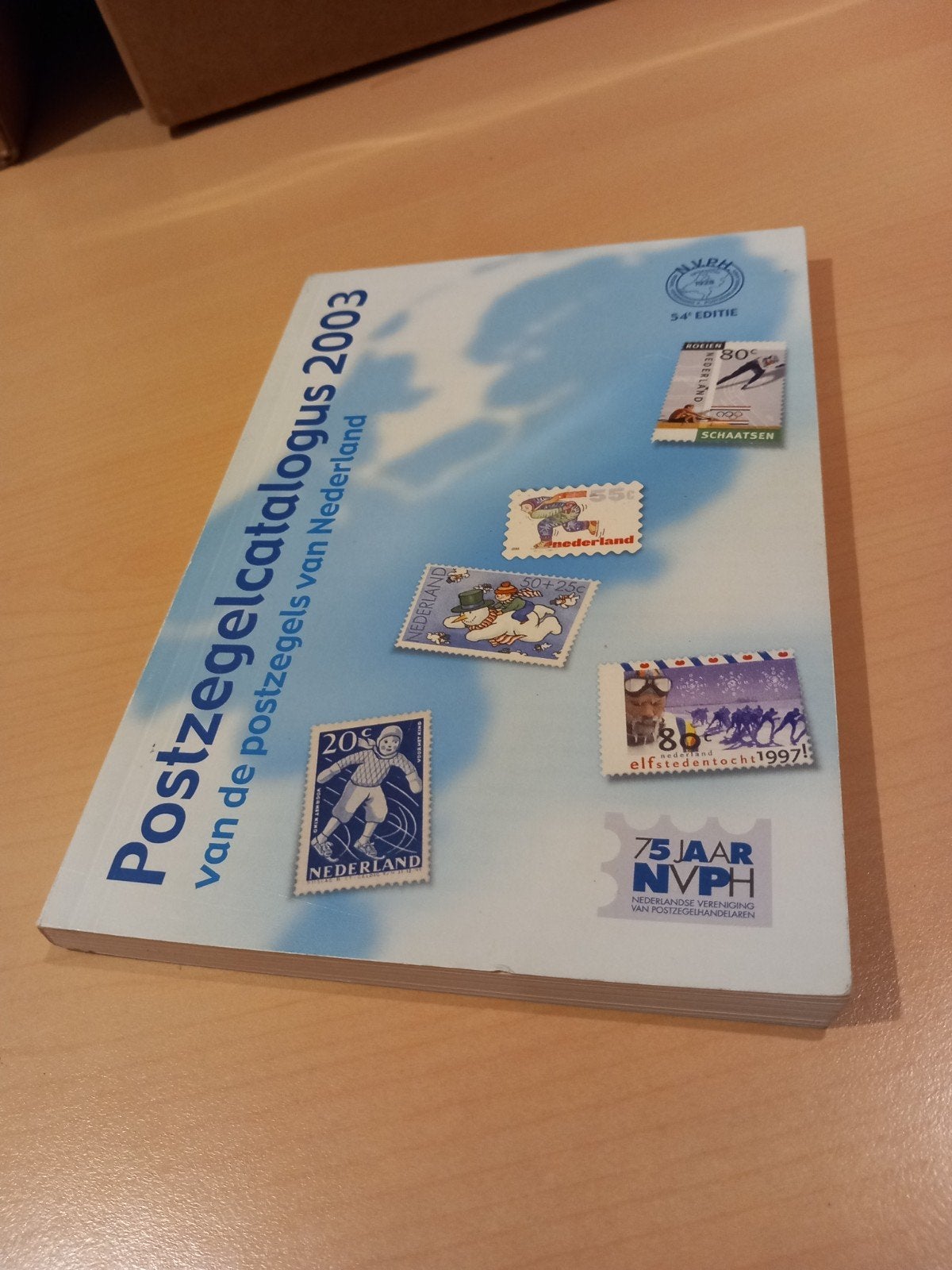 Postzegelcatalogus 2003 van Nederland - 34e editie, Postzegels en Munten, Ophalen of Verzenden, Catalogus
