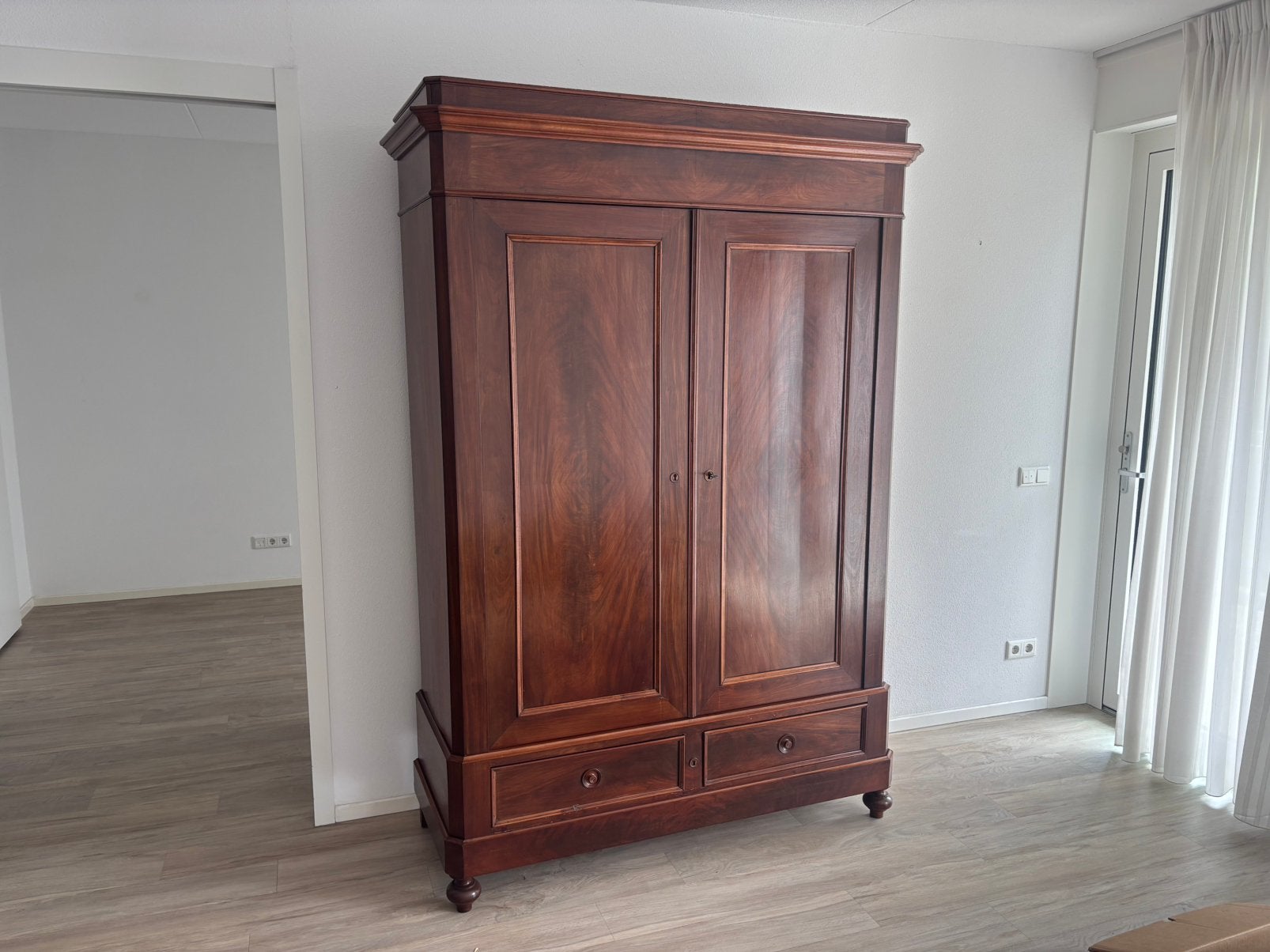 Nette houten kast, Antiek en Kunst, Antiek | Meubels | Kasten, Ophalen