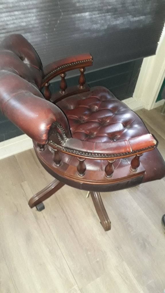 Chesterfield buro draai en wipstoel, Ophalen, Gebruikt, Bureaustoel, Rood