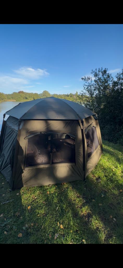 Trakker Tempest RS 100 + Skull Cap, Ophalen, Zo goed als nieuw, Overige typen