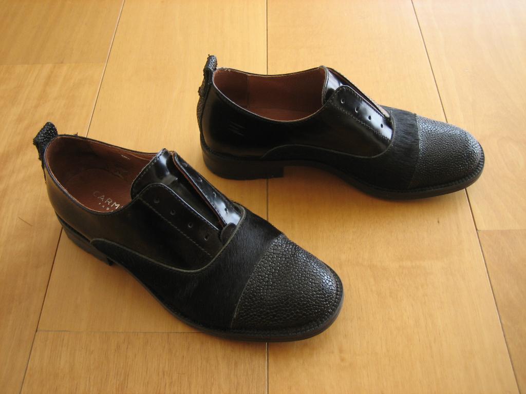 Nieuwe stoere zwart leren schoenen CARMENS 37 snazzeys, Kleding | Dames, Schoenen, Verzenden, Nieuw, Carmens, Instappers