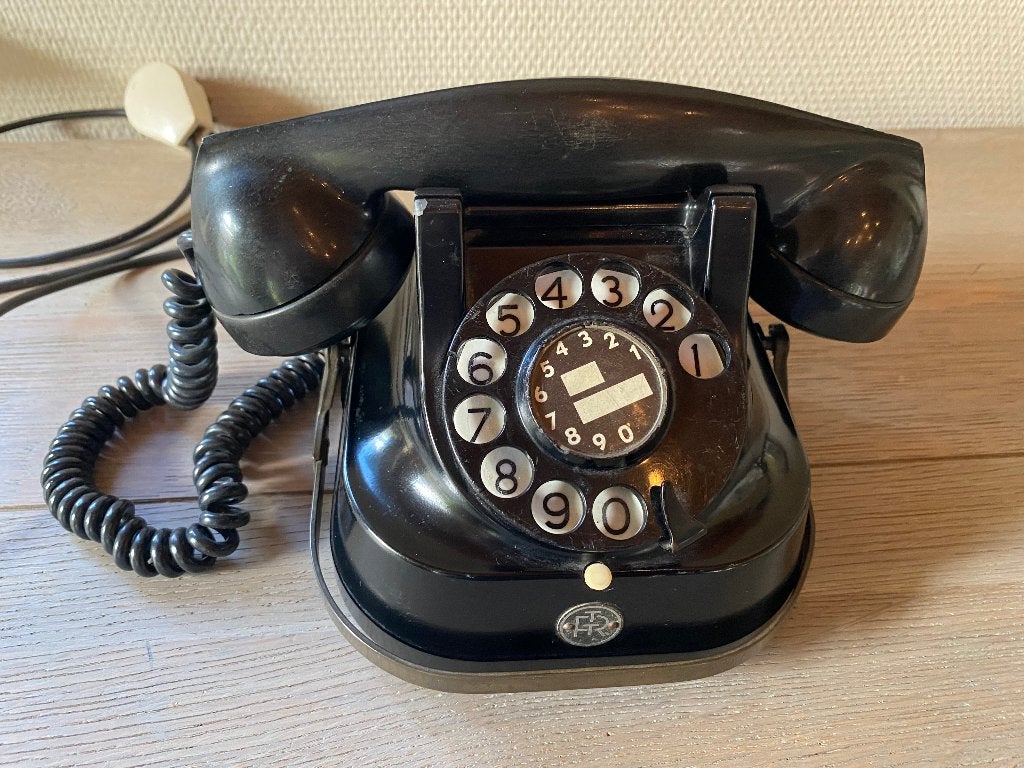 Originele Vintage RTT-56 ATEA Draaischijf Telefoon – Zwart, Ophalen of Verzenden, Gebruikt, Bakeliet