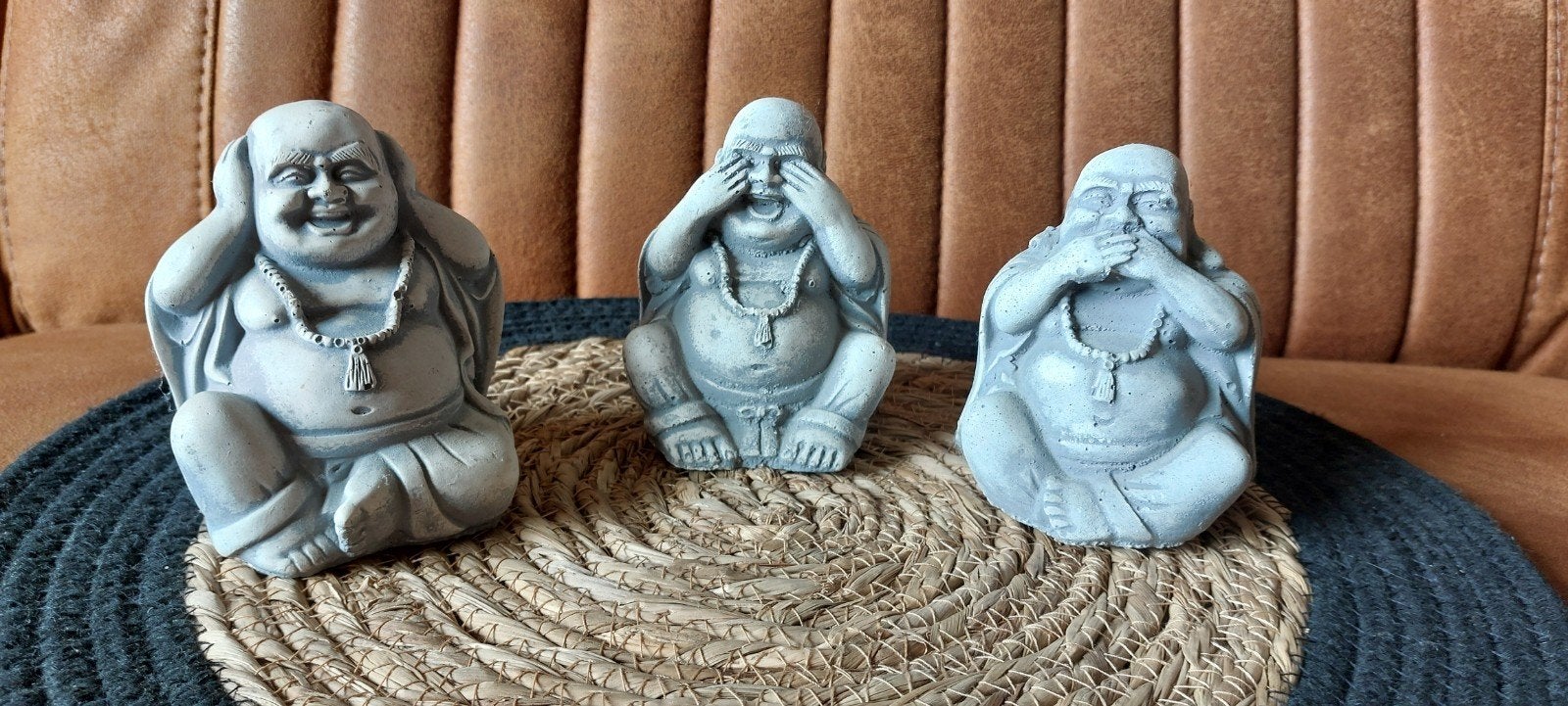 Set van 3 Boeddha beeldjes - Betonlook - 10cm hoog, Gebruikt, 10 cm, Steen/keramiek, Grijs