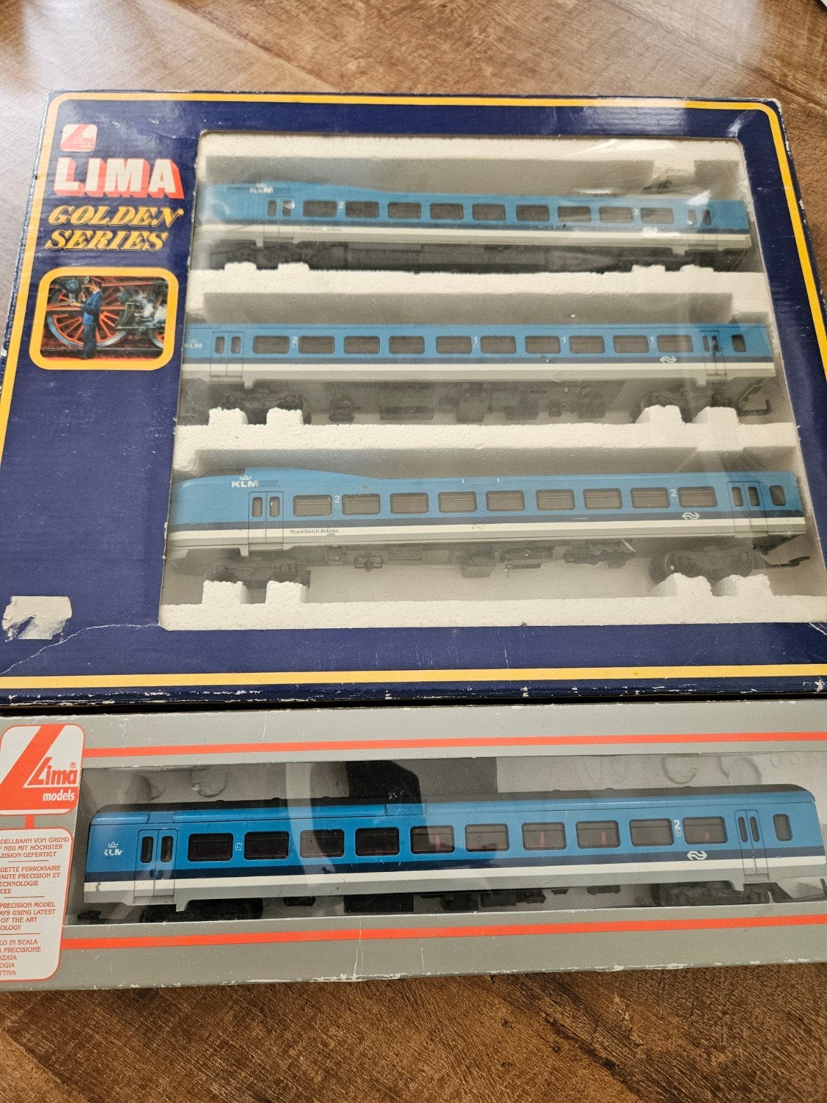 Lima Koploper KLM uitvoering HO in OVP met extra wagon, Hobby en Vrije tijd, Ophalen of Verzenden, NS, Lima, Gebruikt