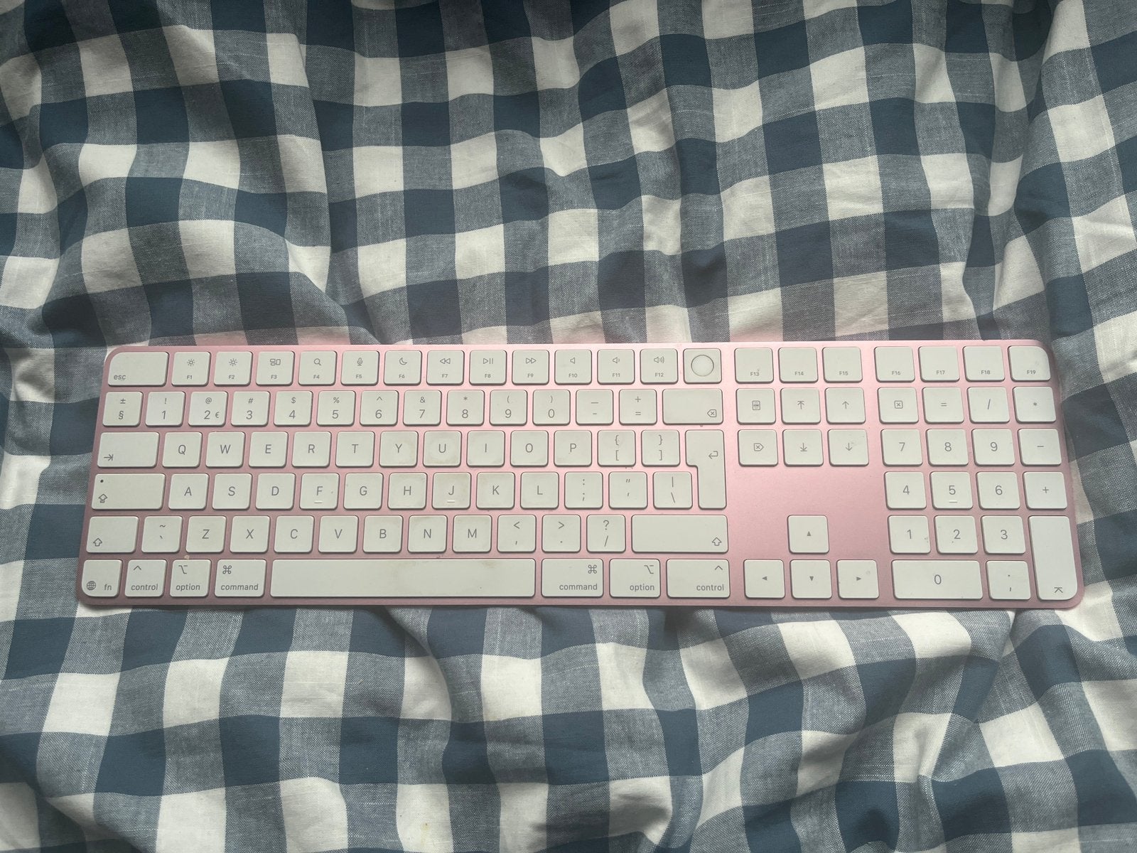 Apple Magic Keyboard TouchID + Numeriek Roze - ZGAN, Computers en Software, Toetsenborden, Verzenden, Numeriek, Zo goed als nieuw