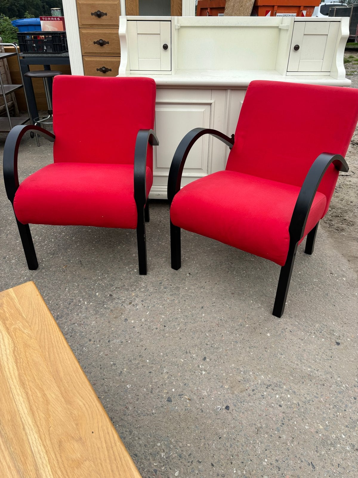 Set van 2 rode IKEA stoelen - Comfortabel en stijlvol, Gebruikt, Twee, Ophalen of Verzenden, Nvt