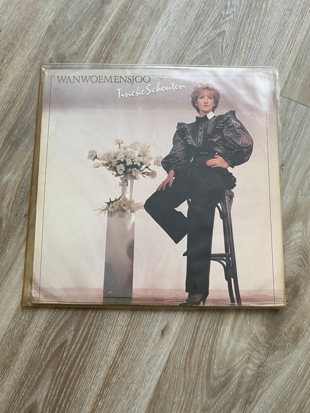 LP Tineke Schouten Wanwoemensjoo 1983, LP, Ophalen of Verzenden, Zo goed als nieuw, Levenslied of Smartlap