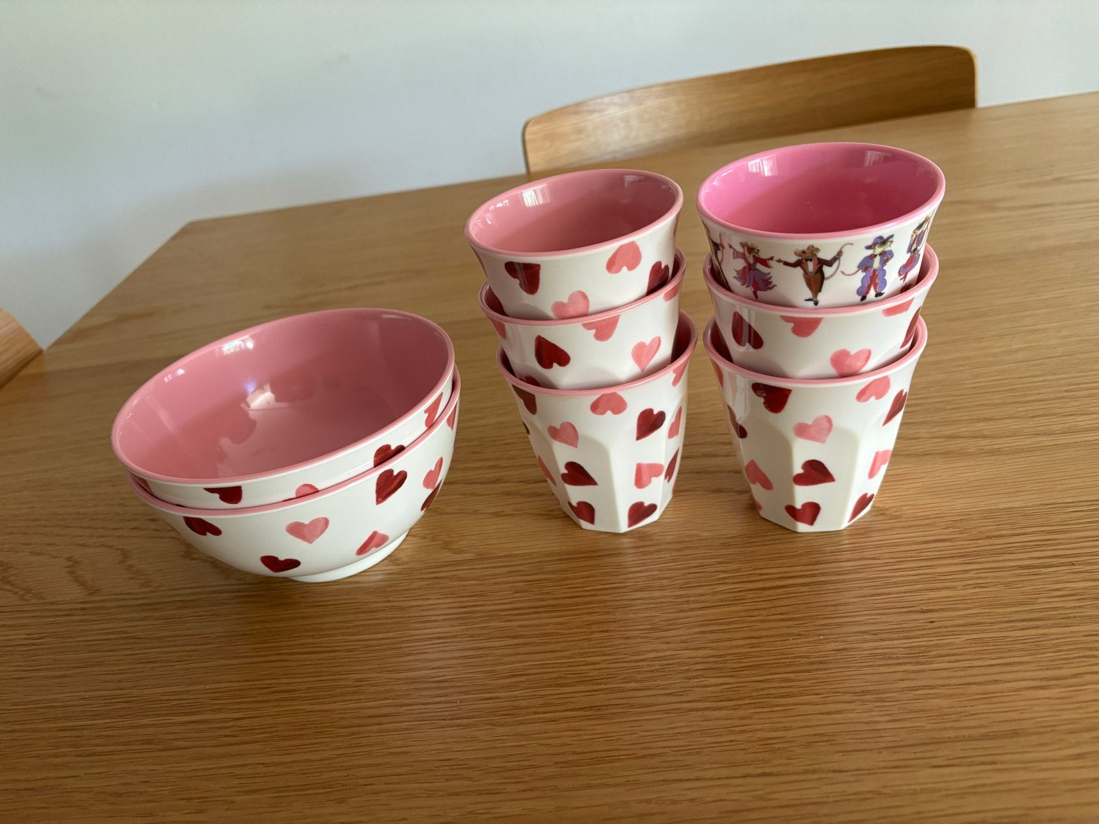 Emma Bridgewater Melamine Servies - Harten Design, Kunststof, Ophalen of Verzenden, Zo goed als nieuw, Overige stijlen