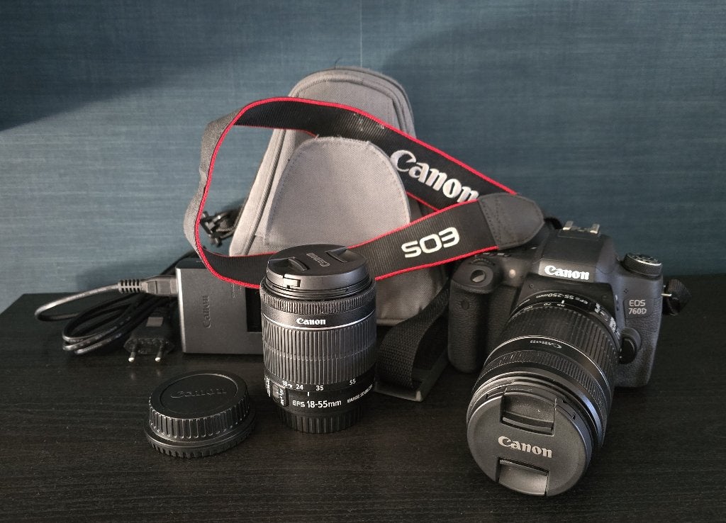 CANON EOS 760D Camera plus lens en oplader, Spiegelreflex, Canon, Ophalen of Verzenden, Zo goed als nieuw