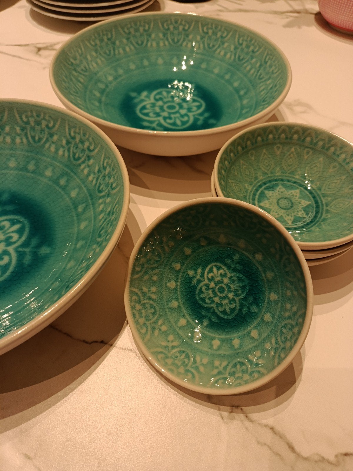 Servies set: borden, kommen en schaaltjes in turquoise, Ophalen, Gebruikt, Keramiek, Overige stijlen
