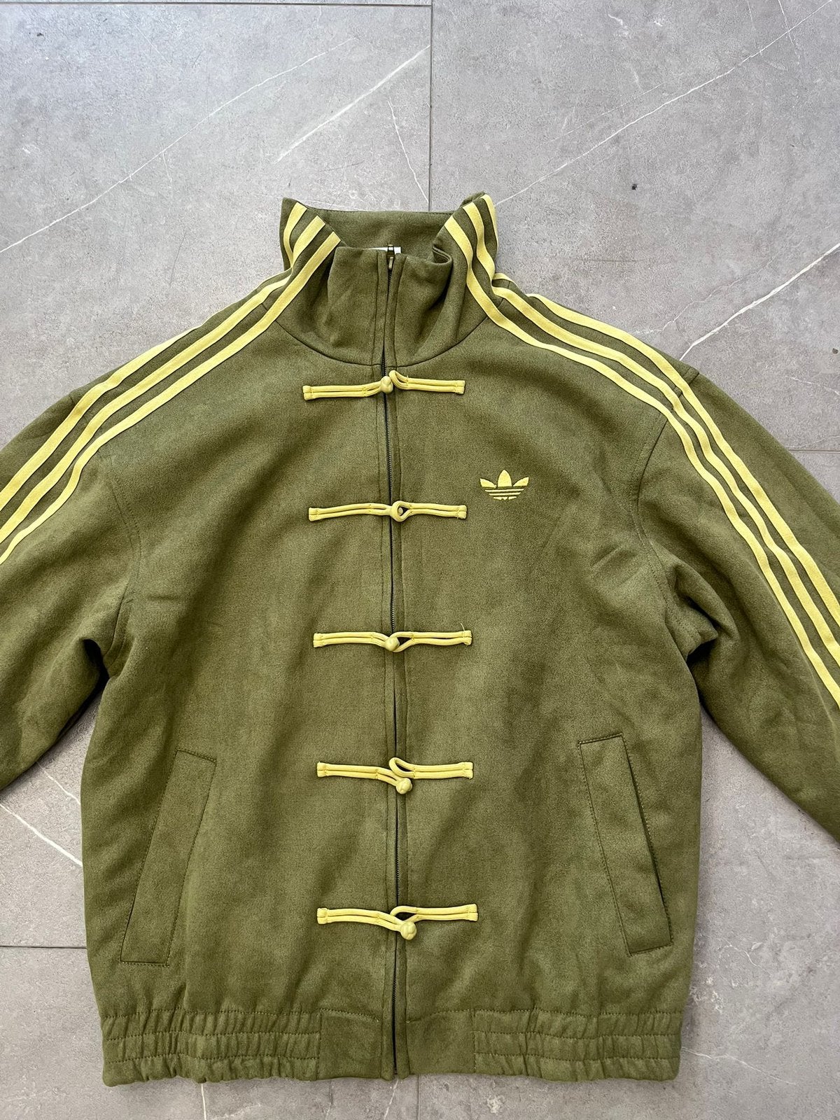 Adidas chinese new year s, Ophalen of Verzenden, Nieuw, Maat 46 (S) of kleiner, Groen
