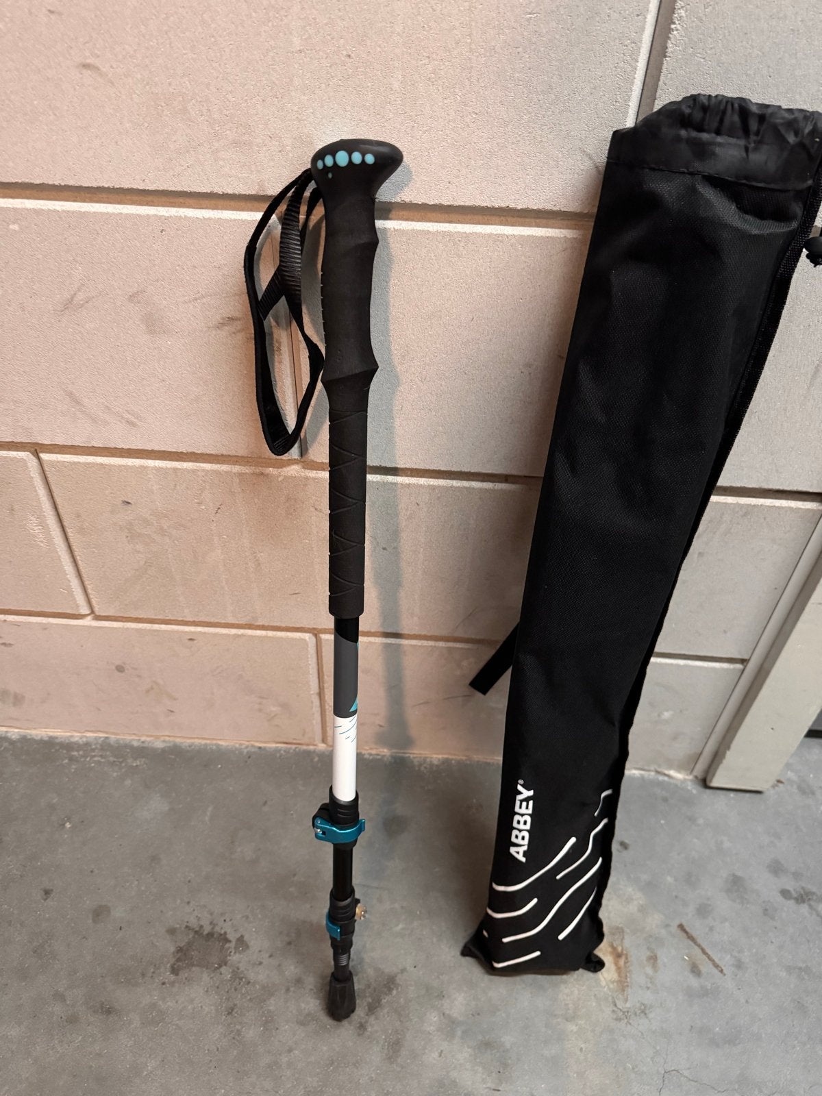 Abbey Hiking Cane Verstelbare Wandelstokken Set, Sport en Fitness, Bergsport en Wandelen, Ophalen, Nieuw, Wandelstok