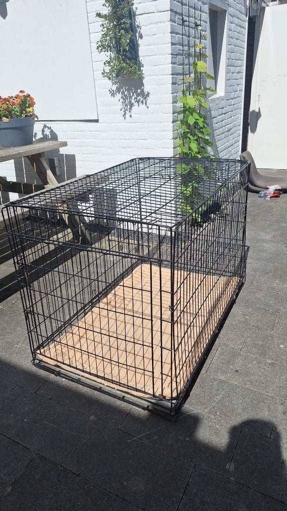 Honden bench met deken te koop (108x69x77 cm), Dieren en Toebehoren, Ophalen, Gebruikt