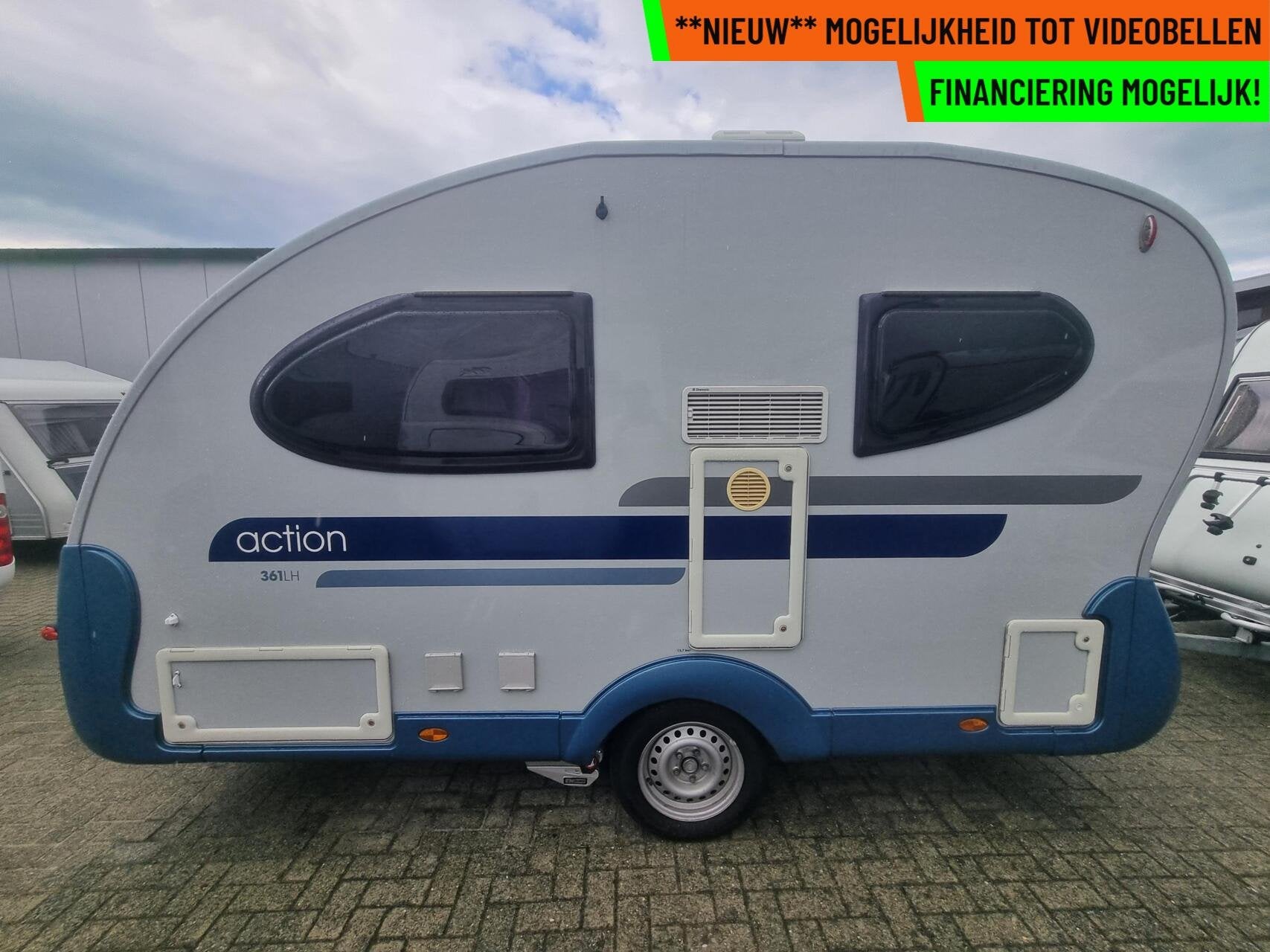 Adria ACTION 361LH MOVER + PANO DAK + ENKELE BEDDEN + DOUCHE, Caravans en Kamperen, Tot en met 2, Bedrijf, 750 - 1000 kg, Adria
