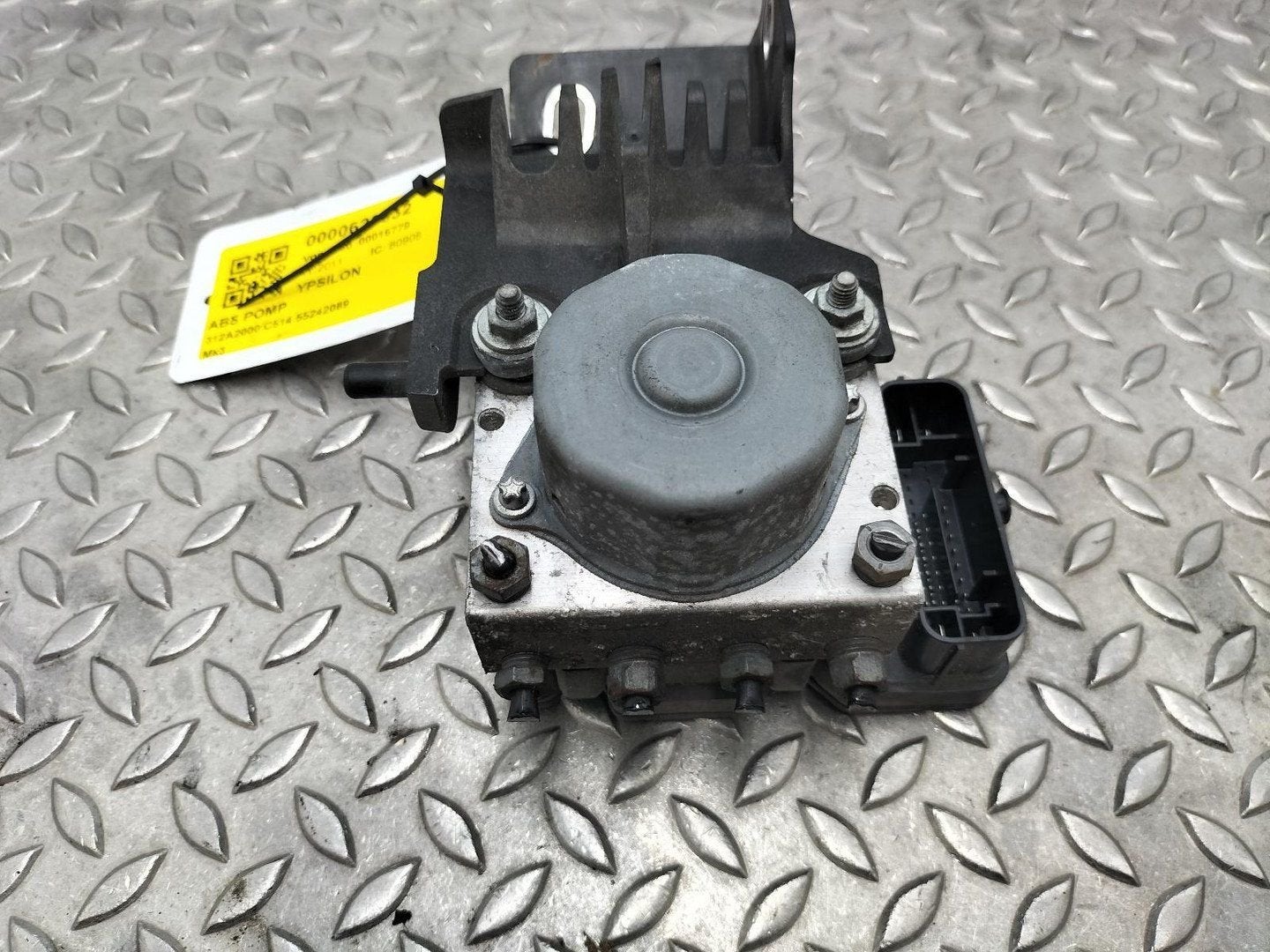 LANCIA YPSILON 0.9 TwinAir Silver  ABS POMP  2011, Ophalen of Verzenden, Gebruikt, Stiba lid