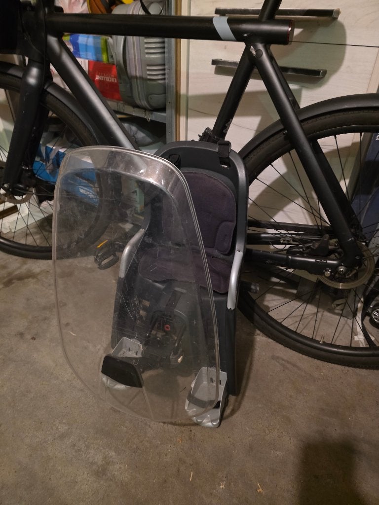 Fietsstoeltje voor (framemontage) met windscherm, Fietsen en Brommers, Gebruikt, Voorzitje, 0 t/m 13 kg, Ophalen
