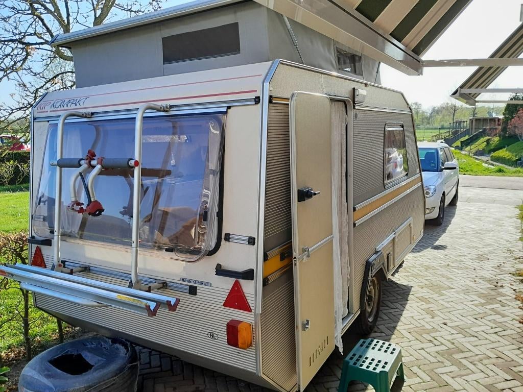 Kip caravan met hefdak KK 400, met omloopluifel en voortent., Caravans en Kamperen, Caravans, Vast bed, Luifel, Kip, Kleine zit
