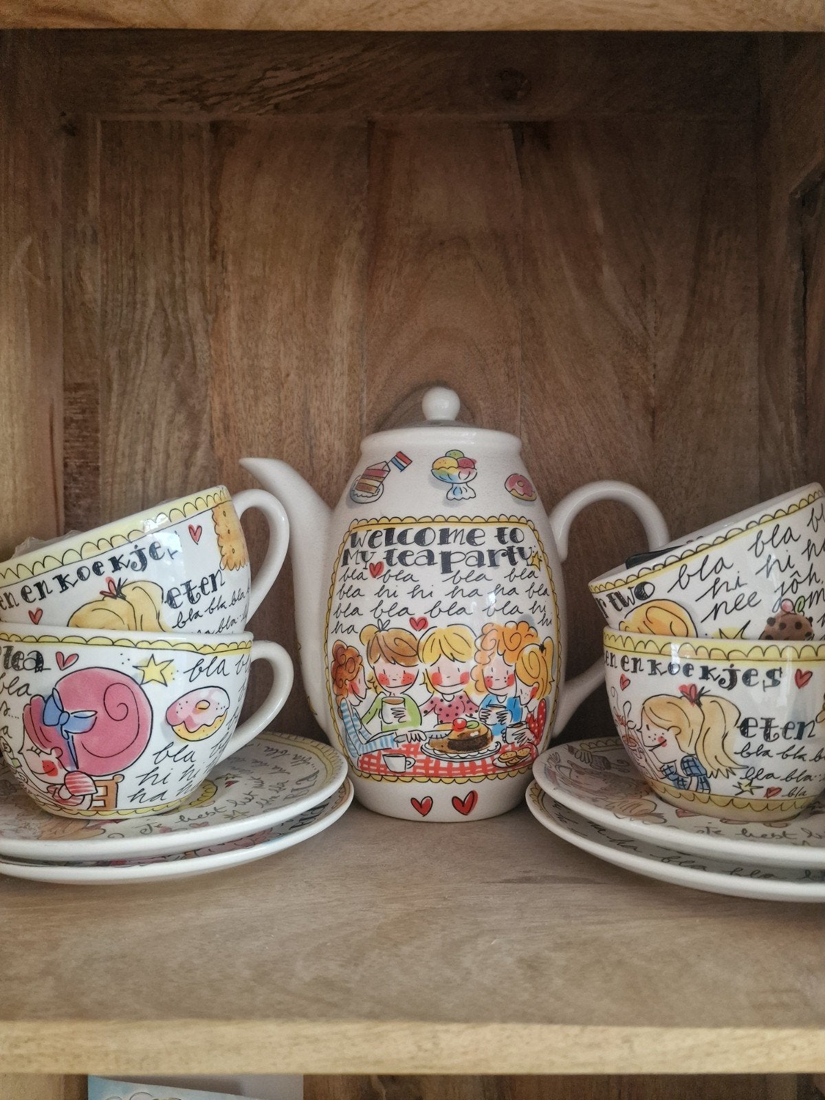 Theepot blond amsterdam, Ophalen