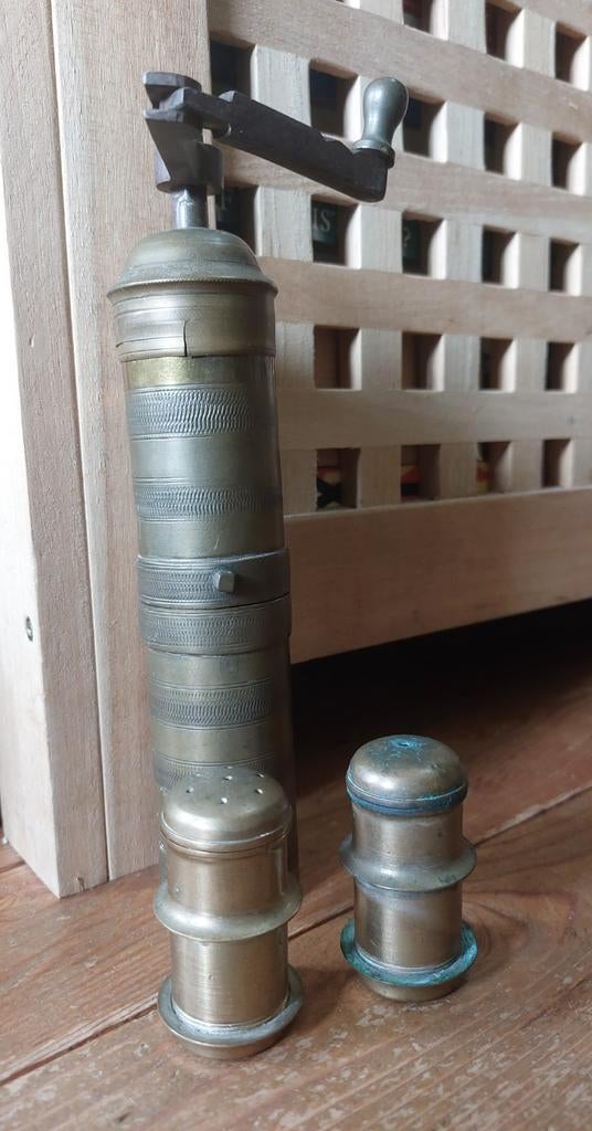 Koperen peper en zoutvaatje en turkse koffiemolen, Ophalen of Verzenden