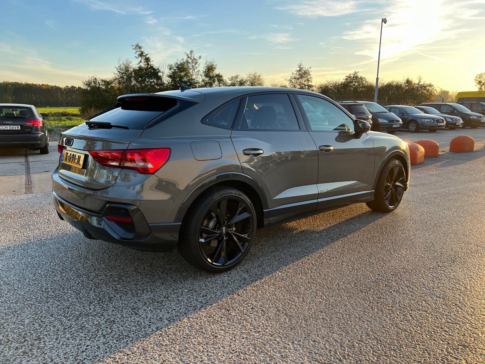 Audi Q3 sportback hybride - dikke uitvoering, Auto's, Stof, Zwart, 4 cilinders, Dealer onderhouden