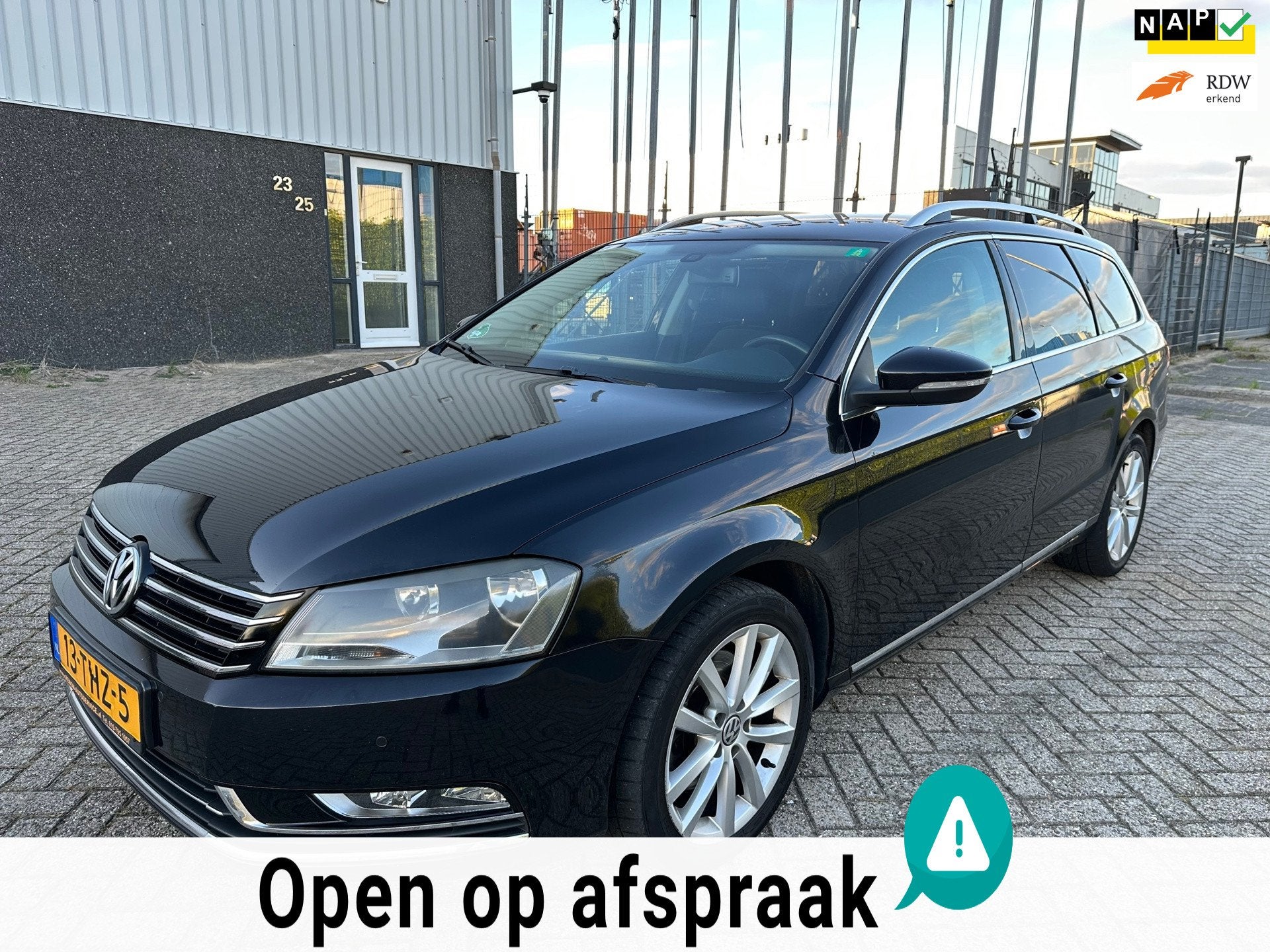 Volkswagen Passat Variant 1.6 TDI Highline BlueMotion 2012 N, Auto's, Voorwielaandrijving, Euro 5, Gebruikt, Zwart