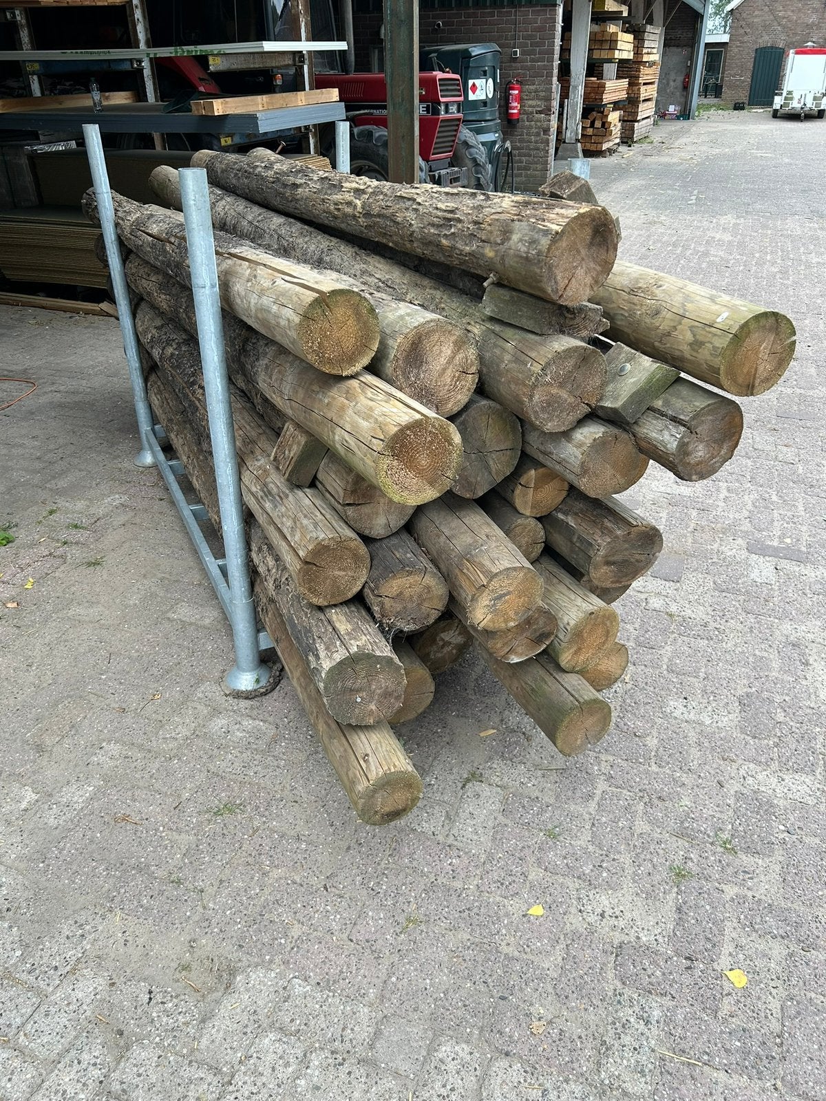 Ronde boederij palen, Tuin en Terras, Palen, Balken en Planken, Ophalen, Zo goed als nieuw, 250 cm of meer, Palen