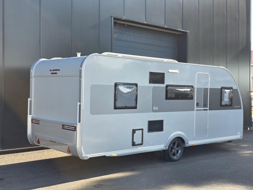 Adria Altea 552 PK 60 Years Edition, Bedrijf, Schokbreker, Adria, 6 tot 7 meter