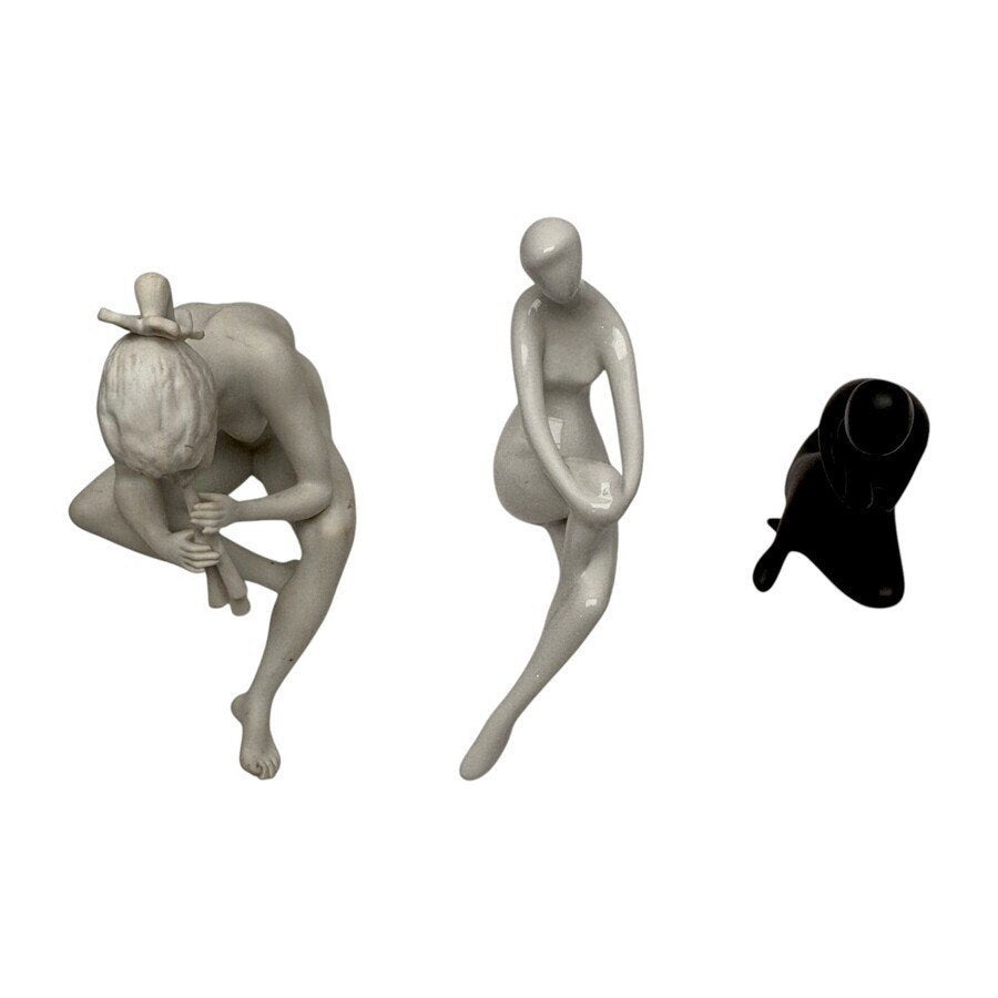 3 Sculpturen, 2 in wit en 1 in zwart glazuur, Verzamelen, Beelden en Beeldjes, Ophalen of Verzenden, Gebruikt, Mens