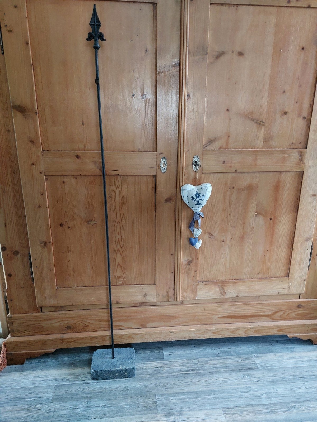 smeedijzeren staande kranshouder, Ophalen