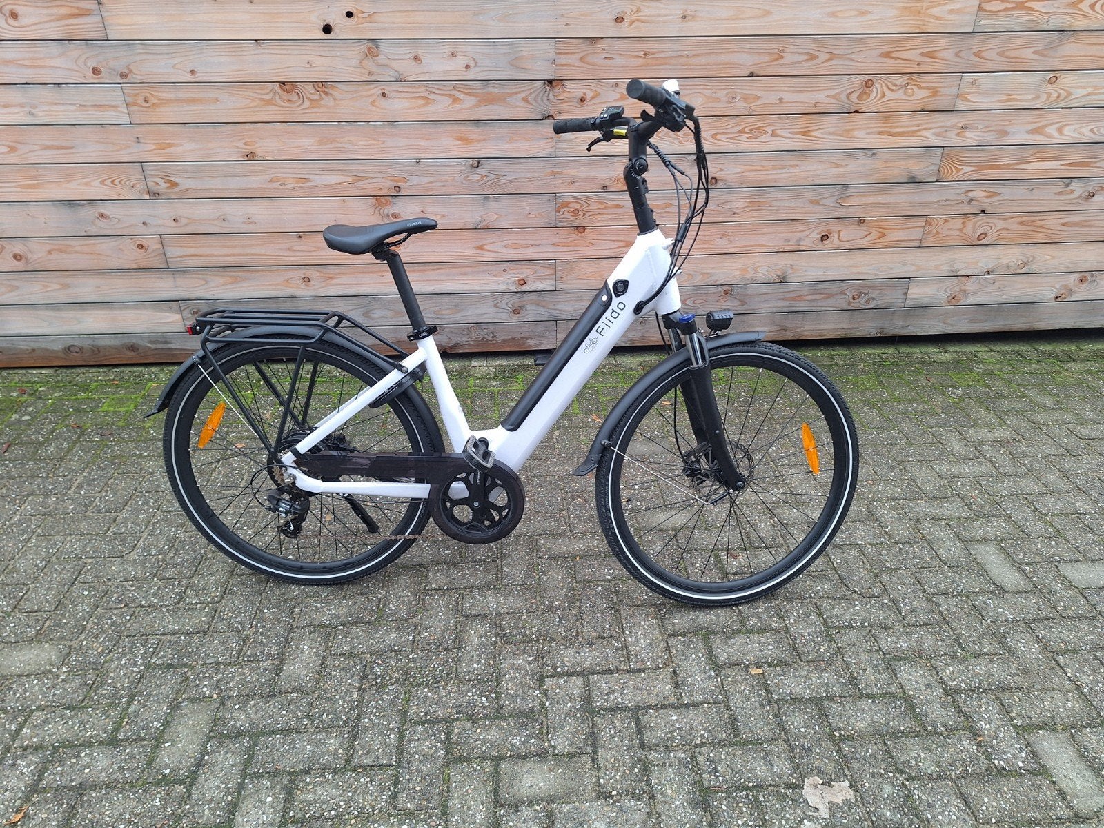 fiido c11  wit, Ophalen of Verzenden, Zo goed als nieuw, 50 km per accu of meer, Overige merken