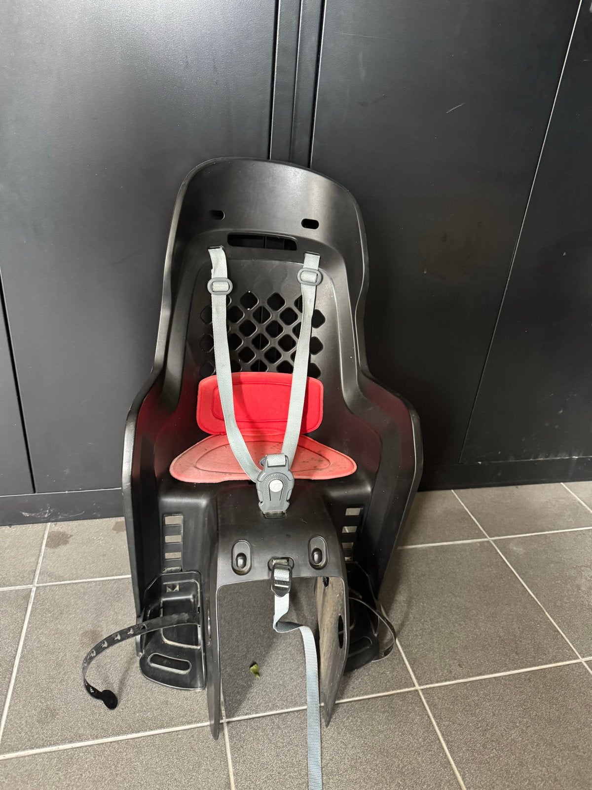 Fietsstoeltje met riempjes polisport JOY CFS - 9-22 kg, Fietsen en Brommers, Ophalen of Verzenden, Zo goed als nieuw, Achterzitje