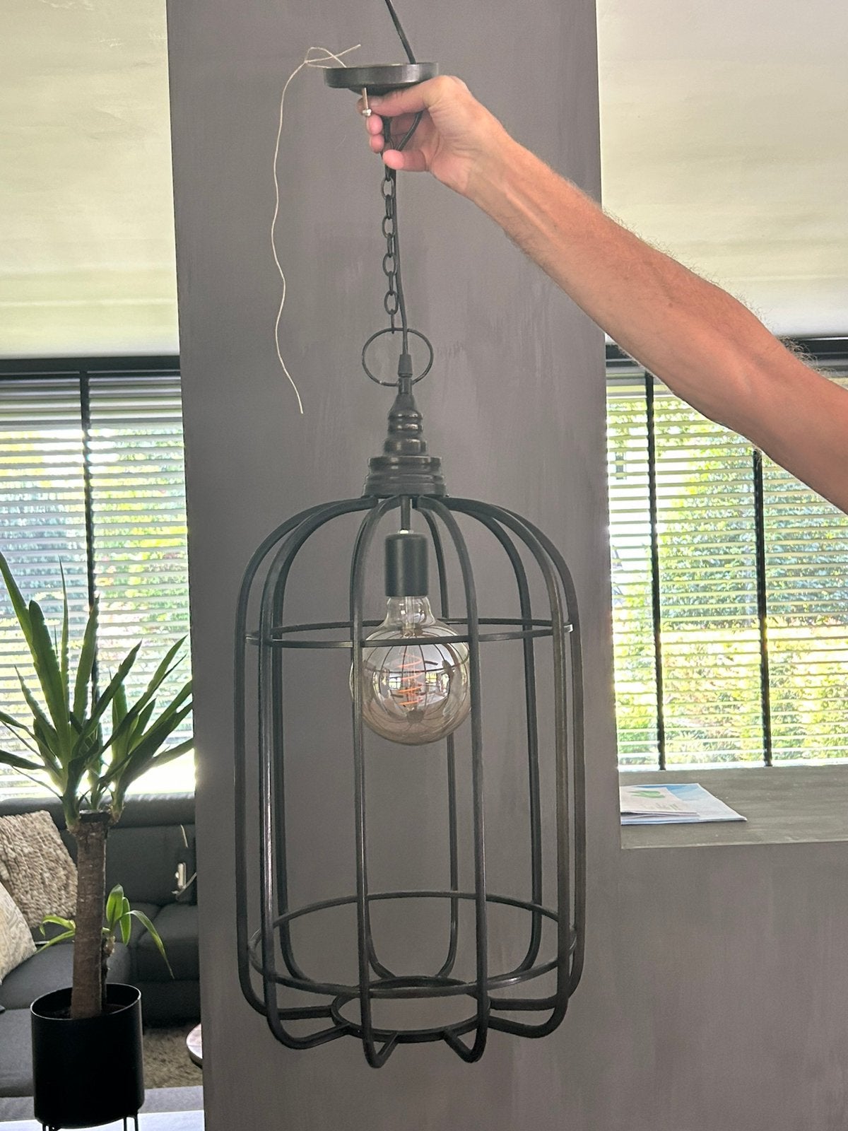 Stoere zwart metalen hanglamp, Ophalen, Zo goed als nieuw
