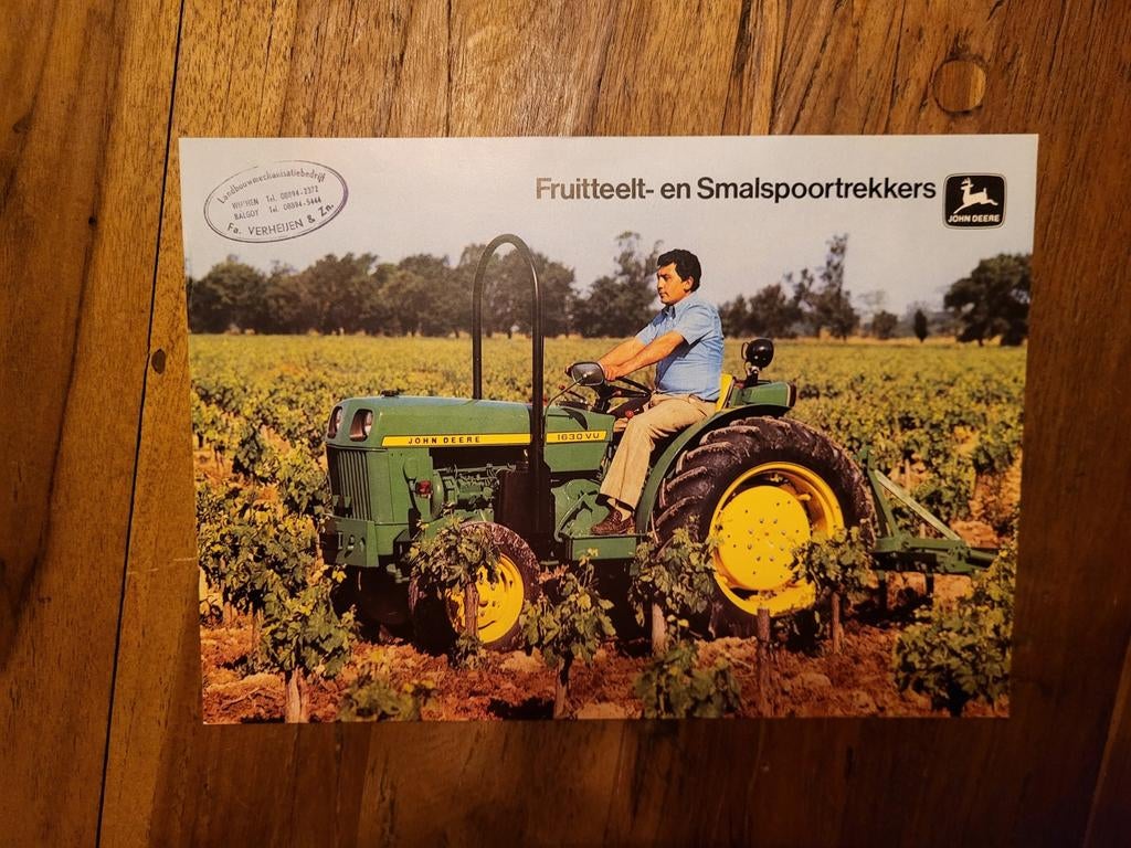 tractor folder John Deere Fruitteelt- en Smalspoortrekkers, Ophalen of Verzenden, Zo goed als nieuw